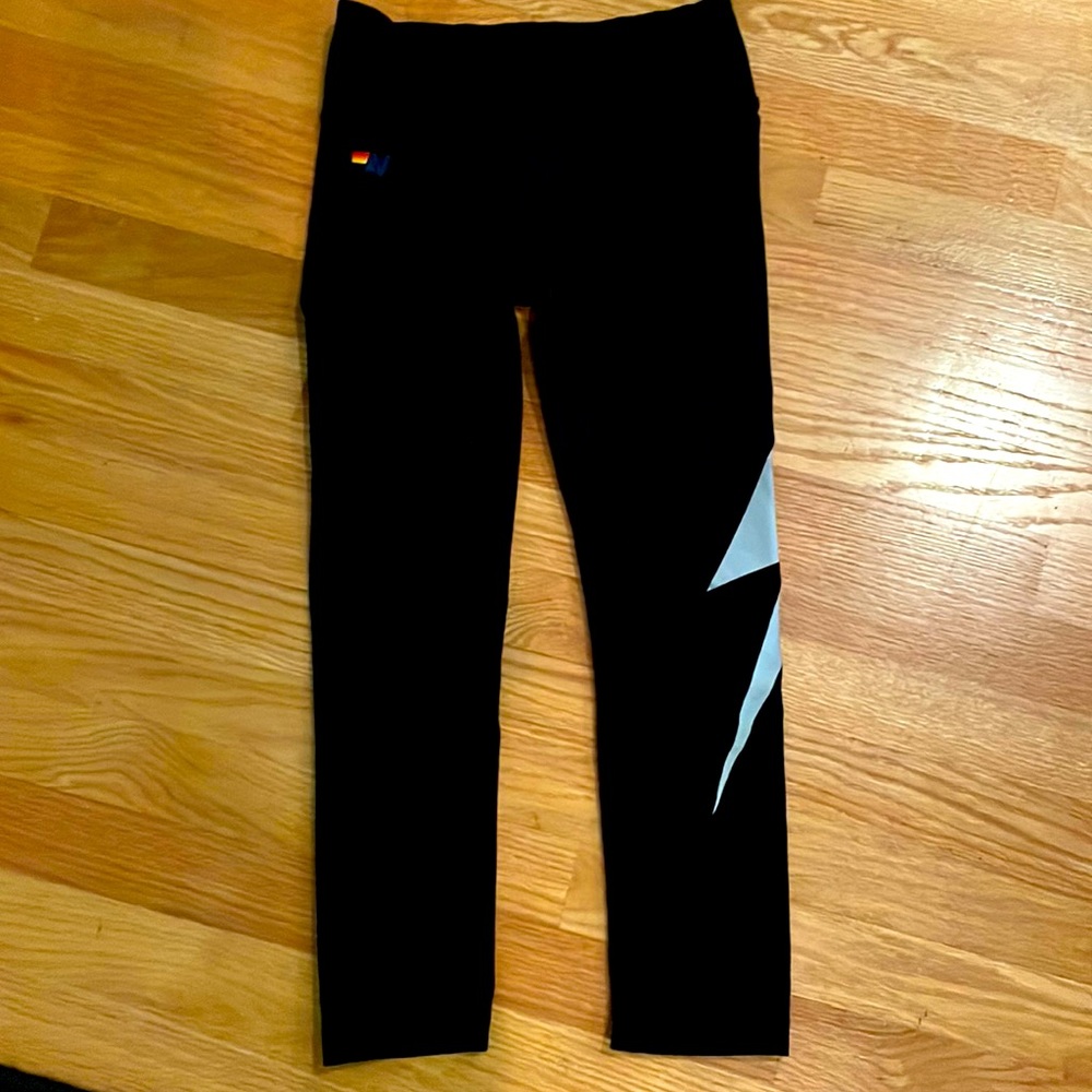 Aviator nation black yoga pants white lightning bolt size extra small NBW
